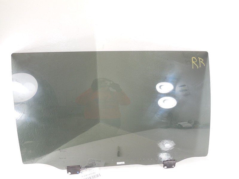 2008-2016 Chrysler Town & Country Rear Door Window Glass Right RH OEM Moveable