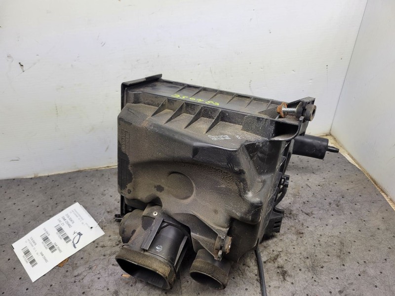 Air Cleaner Fits 11-14 SIENNA 1702493