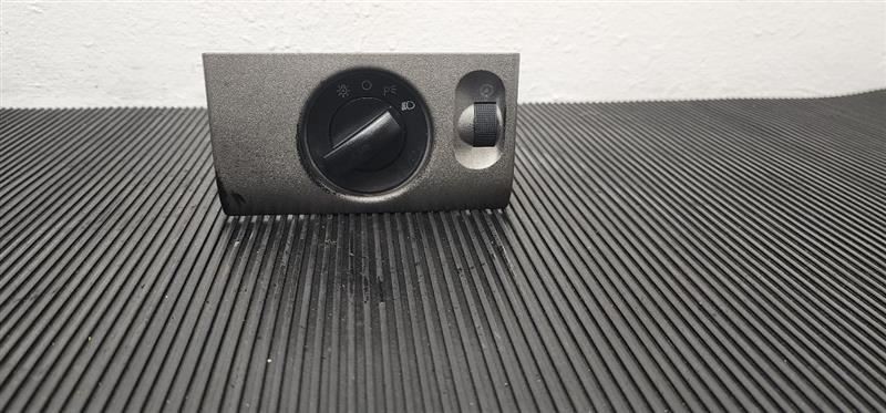 05-08 Ford F150 Headlamp Fog Light Switch W/ Dimmer OEM 4L3T-13D062-CB