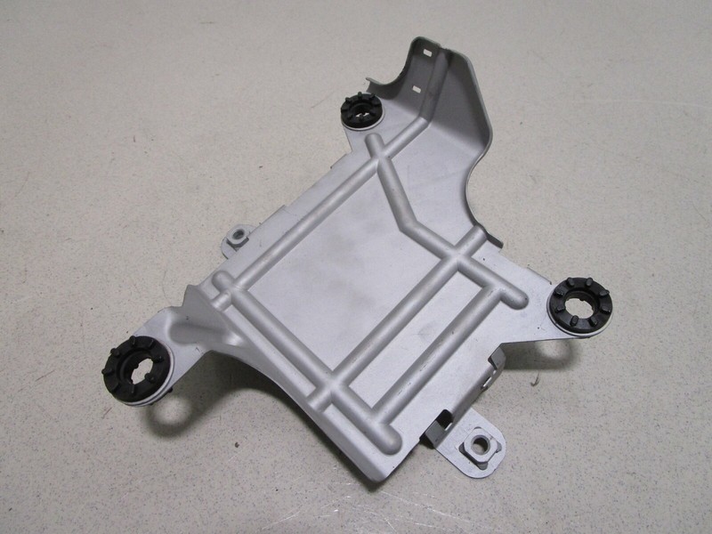 68V-8253B-00-00 Yamaha Outboard 115 HP 4 Stroke Lock Plate 2012