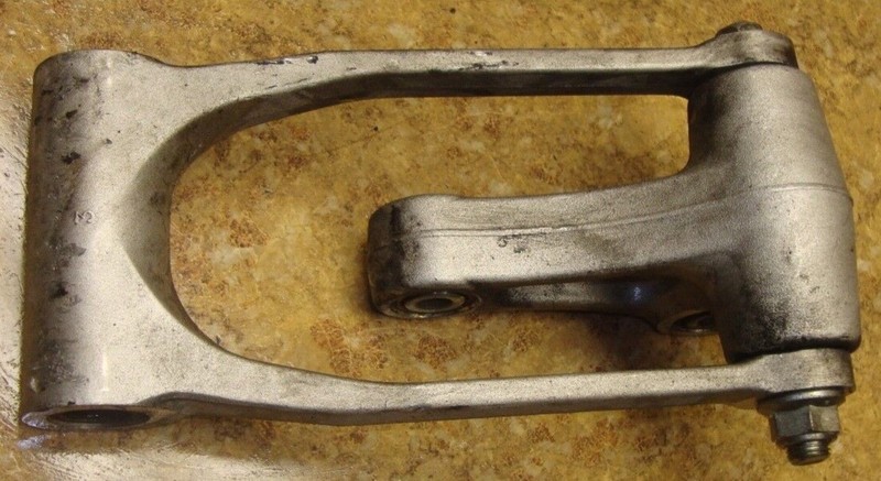 2007 Suzuki GSX-R750 GSXR7 GSXR750 Rear Back Mono Shock Absorber Linkage Mount