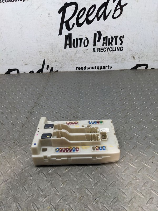 2009-2014 NISSAN MAXIMA 3.6L OEM IPDM Engine Fuse Box Relay Junction 284 1184838