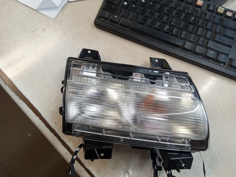 Passenger Corner/Park Light Park Lamp-turn Signal Fits 18-23 WRANGLER 579803