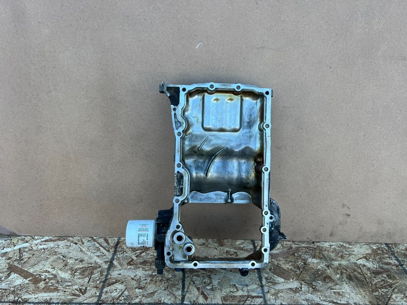 NISSAN 370Z 2009-2021 OEM ENGINE MOTOR UPPER OIL PAN ASSEMBLY 3.7L