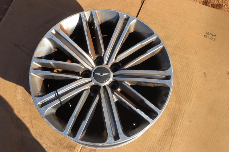 2018-2020 GENESIS G80 WHEEL RIM R18 18X8 ALLOY FACTORY 52910-B1650 OEM