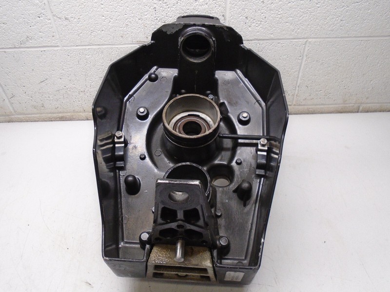 ZZ3a OMC Cobra Gimbal Transom Housing 913623 Model 985288