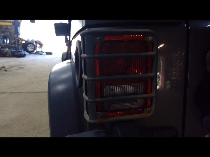 Driver Tail Light VIN W 6th Digit Jk Body Fits 07-18 WRANGLER 1645537