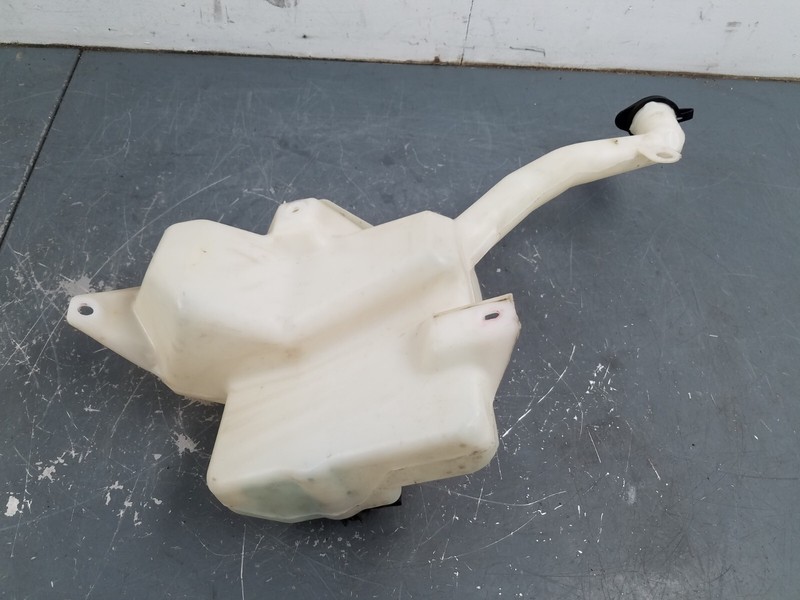 2008 Chevy Corvette C6 Z06 Windshield Washer Fluid Bottle #2485 VV9