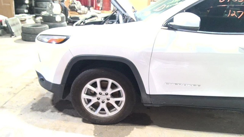 Driver Fender Front Narrow Fender Flare Fits 14-18 CHEROKEE 3637085