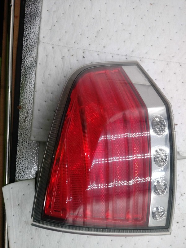 2010 Lincoln MKX Right Tail Light Assembly - Silver - Used - 152K Miles