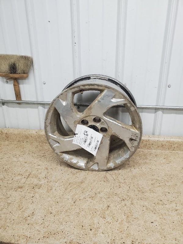 Wheel 16x6-1/2 Aluminum 5 Spoke Silver Painted Opt QD2 Fits 03-08 VIBE 304071