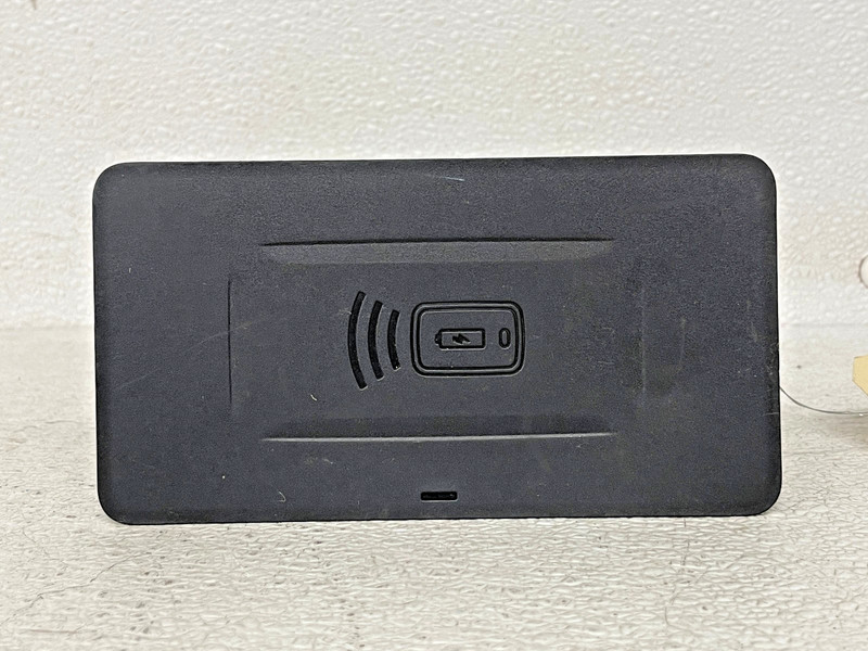 ⭐2021-2025 TOYOTA SUPRA A91 CONSOLE WIRELESS CHARGING DOCK MODULE OEM LOT2701