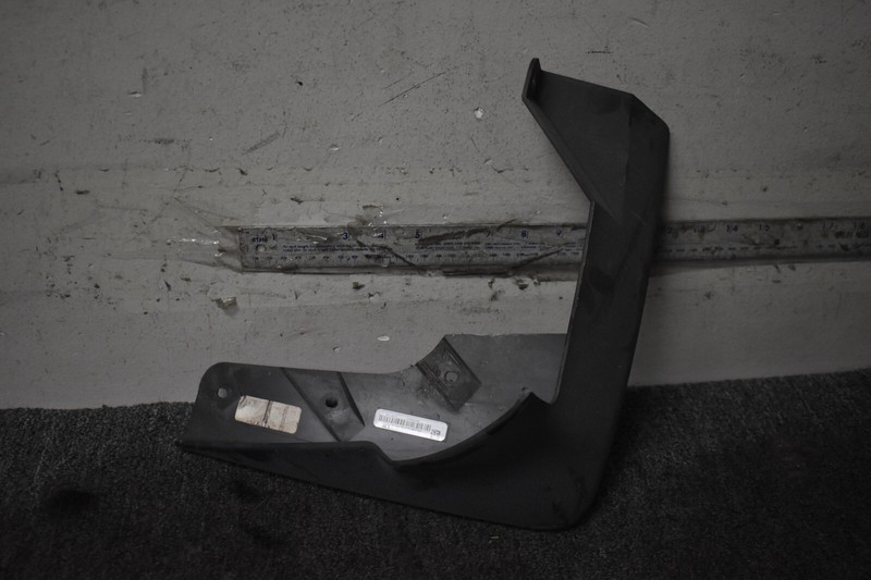 2023 INFINITI QX60 FRONT LEFT SIDE SPLASH GUARD FACTORY OEM