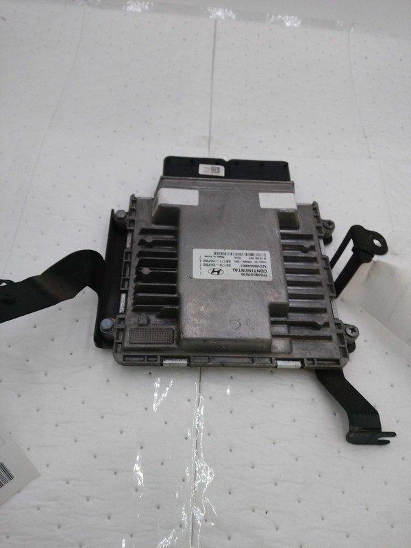 2019 Hyundai Tucson Engine Control Module ECM 2.4L OEM 391712GPB1 80K Miles