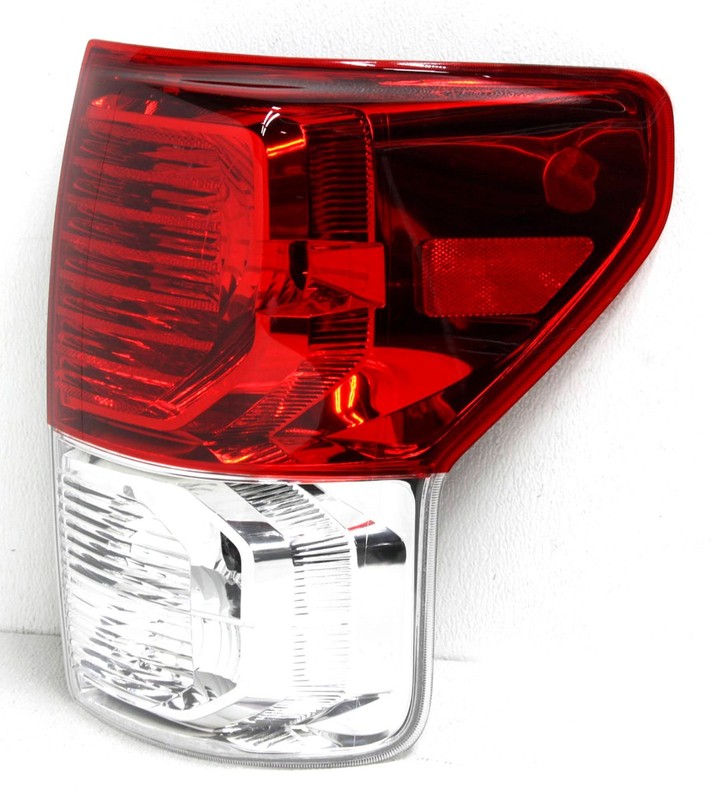 OEM Toyota Tundra Right Passenger Side Halogen Tail Lamp 81550-0C090 Chrome Flaw