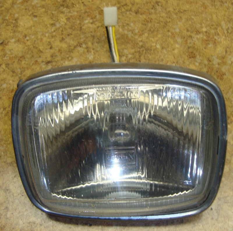 1985 Suzuki Quadrunner LT250E LT250 LT 250 Front Headlight Head Light Lens 85
