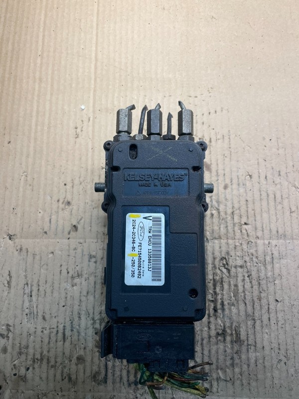 2003 2007 Ford E250 E350 Anti-Lock ABS Antilock Brake Pump X8613 DG