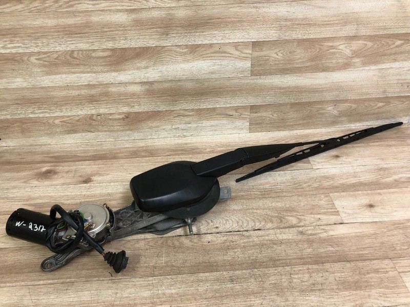 MERCEDES BENZ OEM R129 SL320 SL500 FRONT WINDSHIELD WIPER WITH MOTOR 96-02