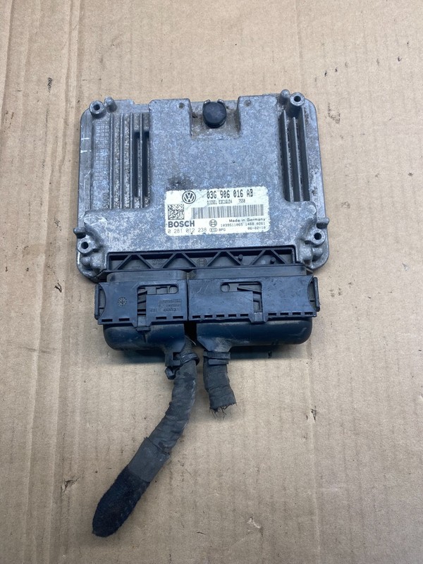 2005 - 2006Volkswagen Jetta Engine Computer Ecu Pcm Ecm Pcu Oem AE2193 DG