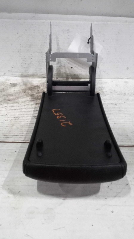2016 Volkswagen CC Center Console Grey Lid OEM 3AB8632431QB 4DR Sedan