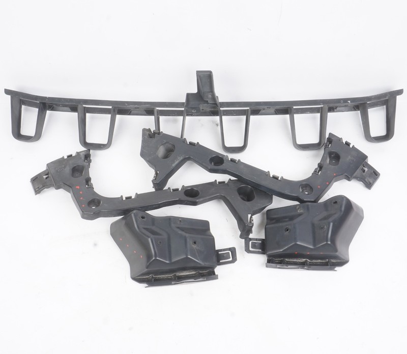2014 - 2017 BMW i3 Rear Bumper Center Mount Bracket OEM