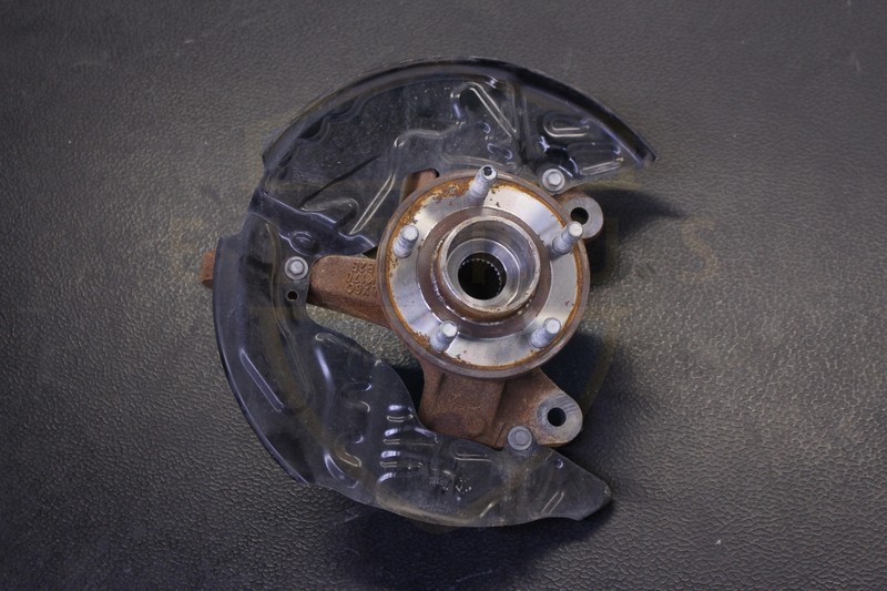 FORD ESCAPE 20 21 22 23 24 FRONT PASSENGER RIGHT SPINDLE KNUCKLE HUB AWD OEM 16K
