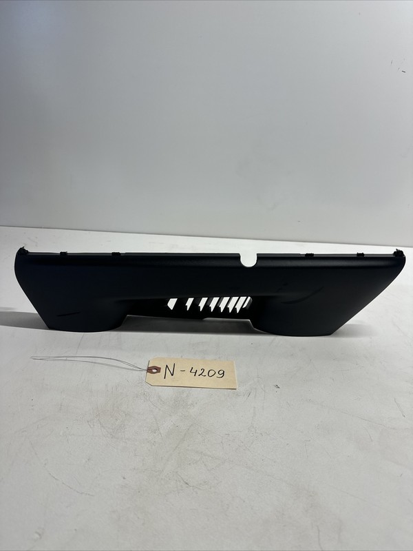 2021 Tesla Model X Cover Podium Right Hand Inner Plastic 1494938-00-B N-4209 B46