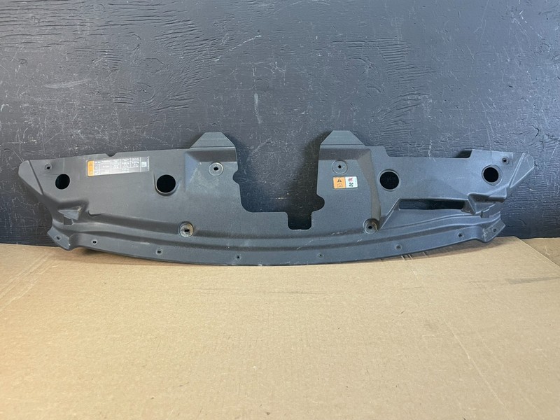 2013 to 2019 Ford Taurus Front Radiator Support Cover Upper OEM ac9967DG