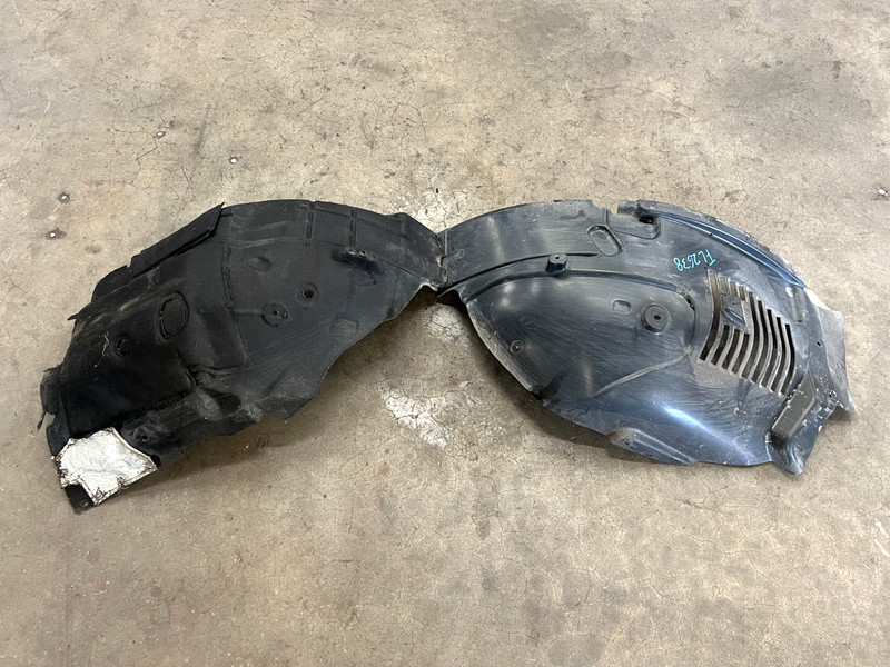 ⭐14-17 MASERATI QUATTROPORTE FRONT LEFT FENDER LINER SHIELD GUARD OEM LOT2638