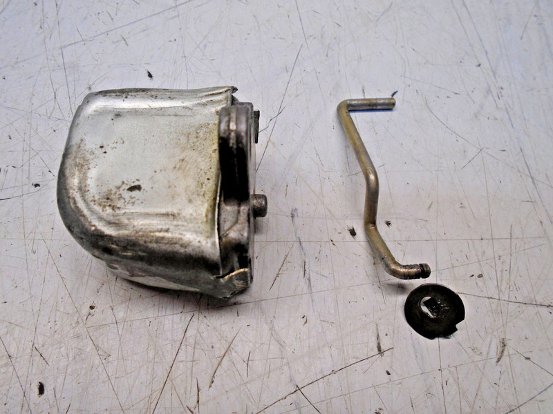 B2b Mercury CHOKE THERMOSTAT Cover 72625 66198 61112 Rochester Carb