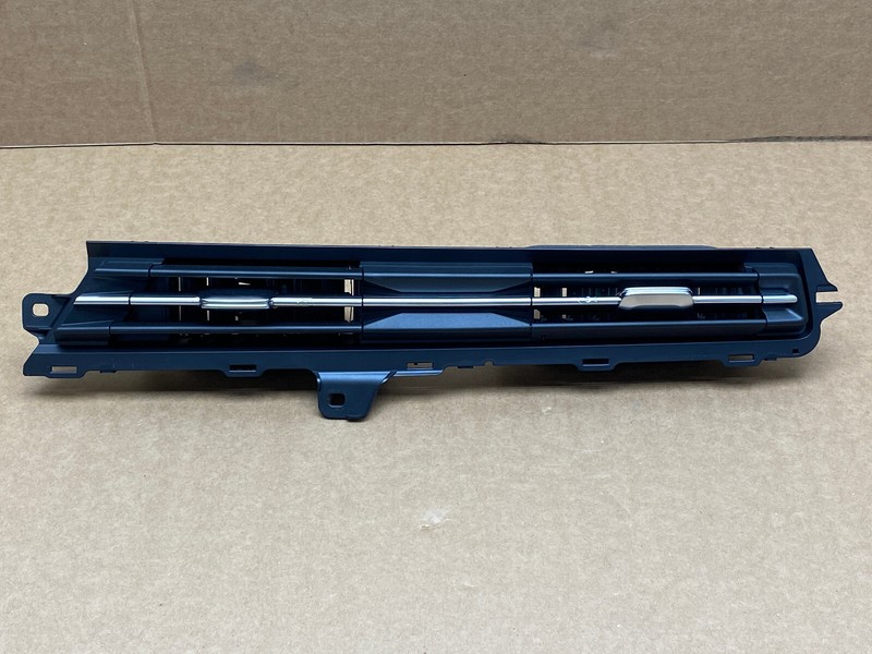 2022-2024 AUDI A3 FRONT DASHBOARD AC AIR VENT GRILL OEM LOT755