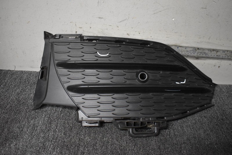2020 MERCEDES BENZ GLC300 OUTER GRILLE FACTORY OEM