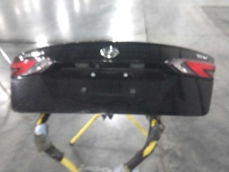 2021 Nissan Versa OEM Black Deck Lid Trunk Lid 4DR Sedan 95000 Miles