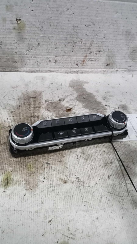 Used A/C Selector Switch fits: 2022 Nissan Sentra ID 27500-6LB2A Grade A