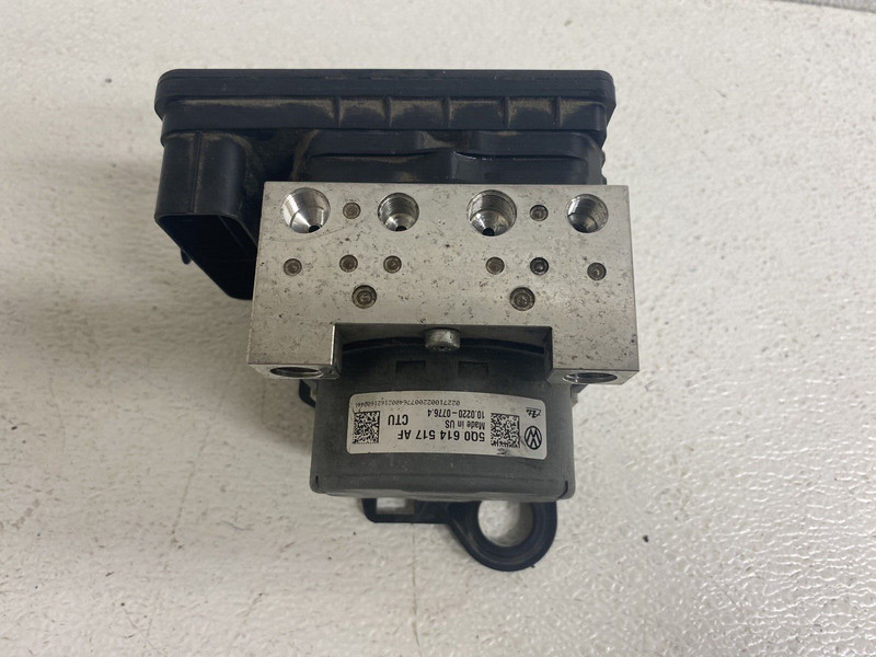 2015-2017 VW Golf 5Q0 614 517 AF ABS Anti Lock Brakes Pump Brake Brakes