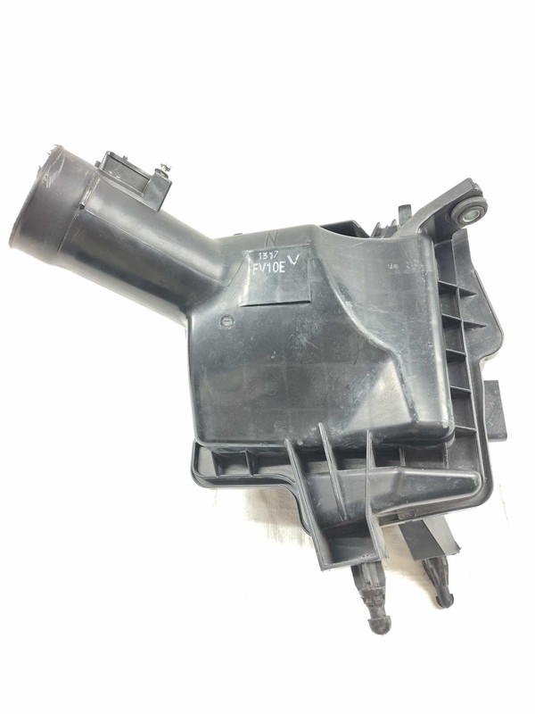 2012 Infiniti G37 RH Passenger Air Cleaner Intake Box Assembly P/N 16500EV11A