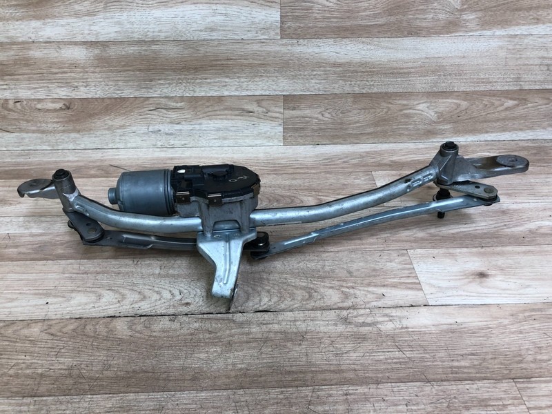 BMW F01 F02 F10 528 550 740 750 M5 OEM FRONT WINDSHIELD WIPER WITH MOTOR 09-15 4