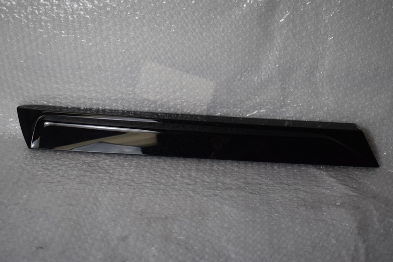 AUDI Q7 PREMIUM RIGHT SIDE SPOILER 2017-2025 OEM 4M0 854 872 A