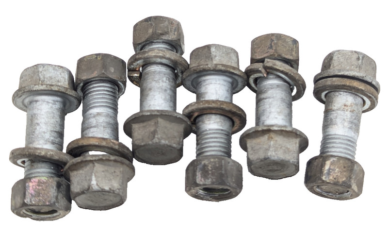 2003-2007 Infiniti G35 Coupe Rear Axle Bolt Set OEM