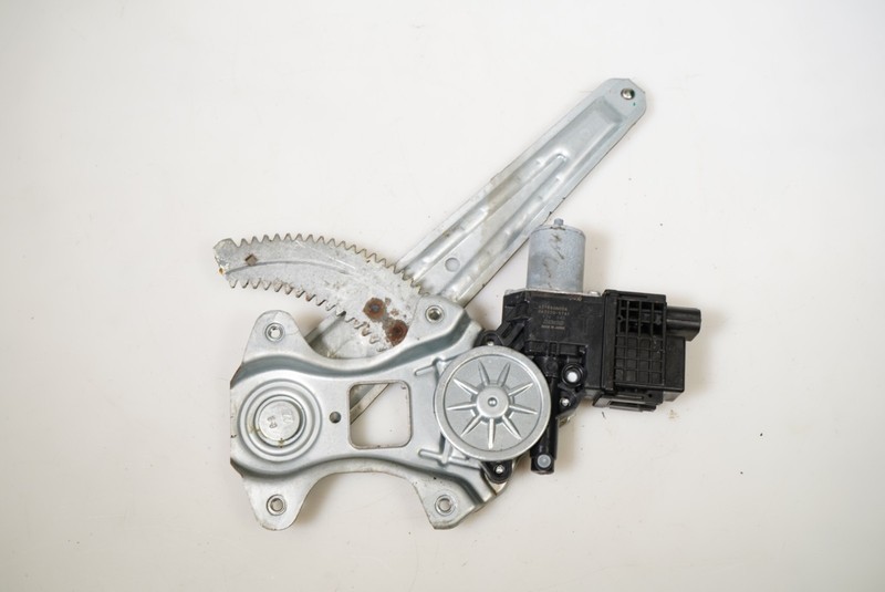 2020 - 2025 SUBARU Outback REAR RIGHT SIDE DOOR WINDOW REGULATOR OEM 62188AN00A