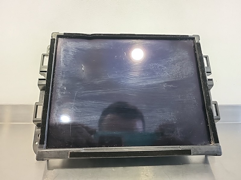 68474414AD || 2021 - 2023 Jeep CHEROKEE Radio 8.4" Display And Receiver Uconnect