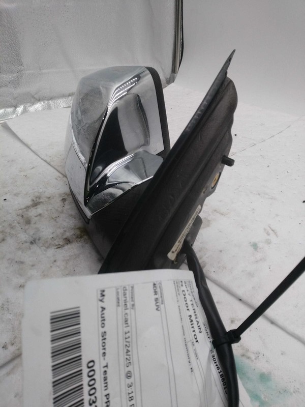 2017 GMC Terrain Right Black Door Mirror Assembly OEM 137833 135K Miles
