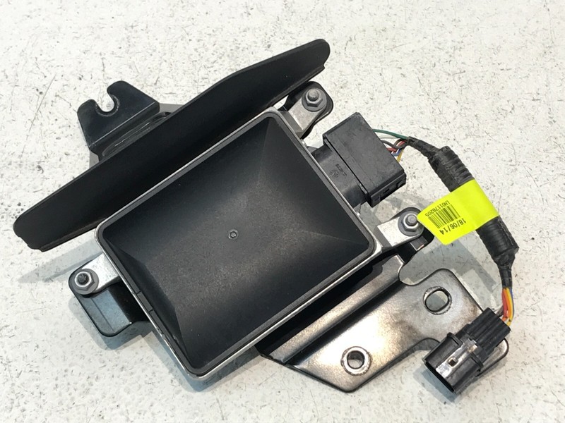 19-20 Kia Sorento Rear Left Driver Blind Spot Sensor Radar Module Unit OEM