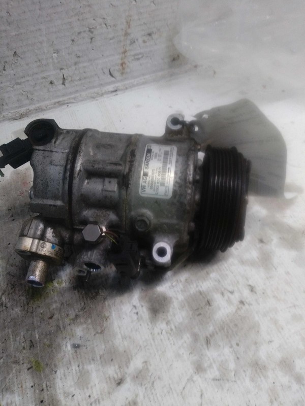 2017 Volkswagen Passat A/C Compressor OEM 1K0820808H 139K Miles Black