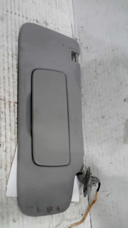 2018 Chevrolet Equinox Sun Visor Red 4DR SUV Used OEM Part 669361