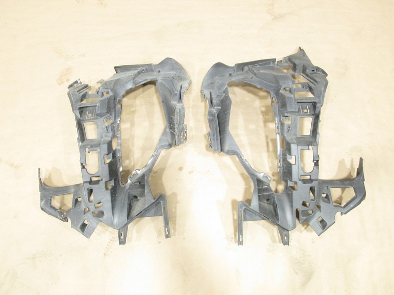 13-19 Mercedes SL550 R231 2013 Front Right Left Headlight Mount Bracket Set |