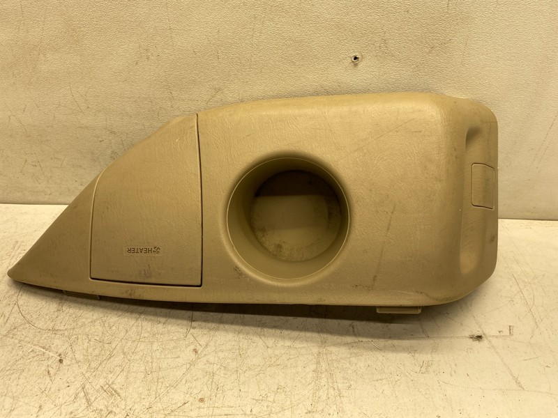 2004-2007 TOYOTA HIGHLANDER RIGHT SIDE REAR 3RD ROW CUP HOLDER HEATER SWITCH TAN