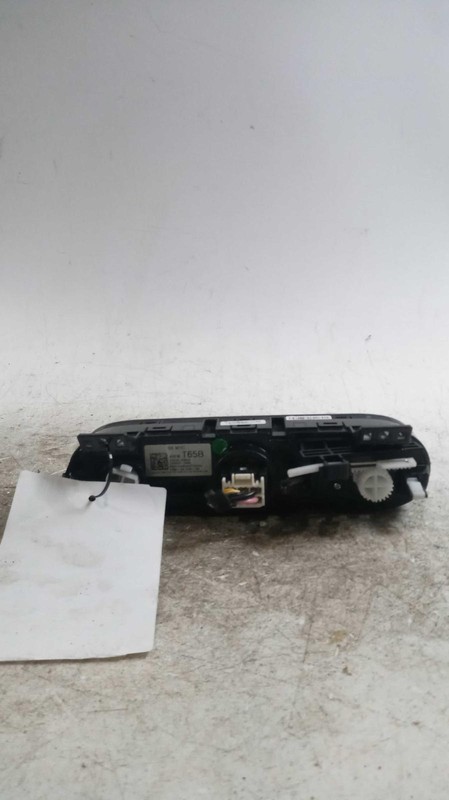 2020 KIA SOUL A/C Selector Switch OEM Black 40K Miles - FWD 2.0L