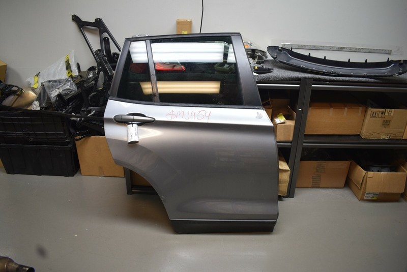 BMW X3 REAR RIGHT SIDE DOOR WITH INTERIOR FACTORY OEM 2011