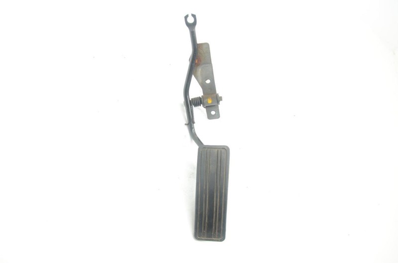 84-86 Nissan 300ZX Z31 Accelerator Gas Pedal Assembly
